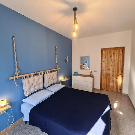 Apartamento A Ca' Di Pe E Giò Calasetta